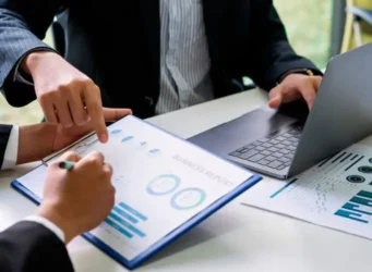 Evaluación financiera de cuentas incobrables y riesgo tributario