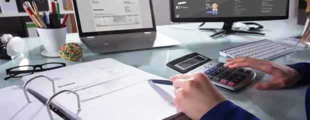 Evaluación de algoritmos con auditores especializados